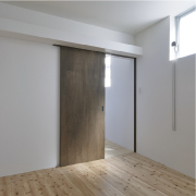 内部ドア：製作木製ドア（既製ドア）